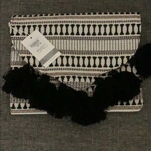 BRAND NEW Mud Pie Woven Tassel Clutch